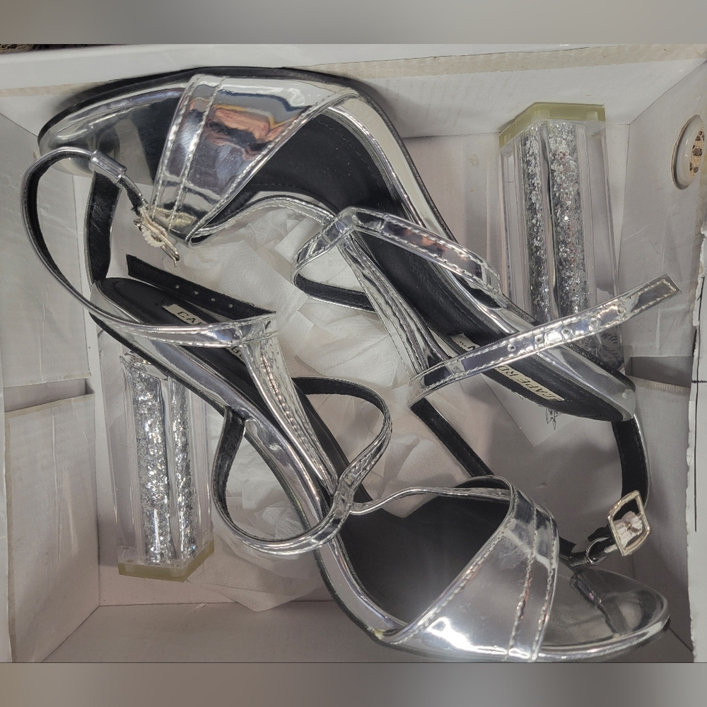 Cape Robbin Silver Strappy Silver Glitter Lucite Heels Size 8 New In Box NWOT